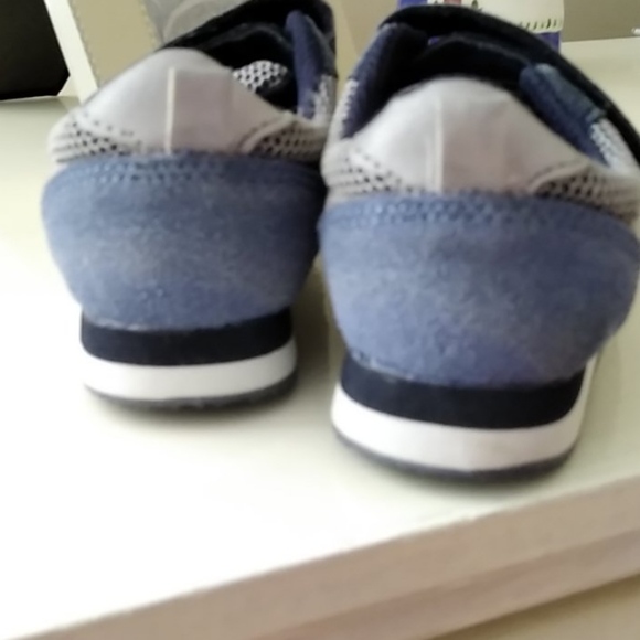 NWOT. Free with purchase over 25$ . 12-18 months - Picture 5 of 6